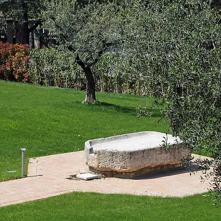 Borgo Mondragon 3* Lazise
