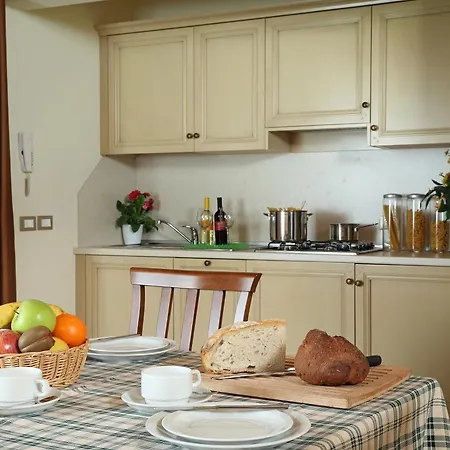 Lejlighedshotel Borgo Mondragon Lazise