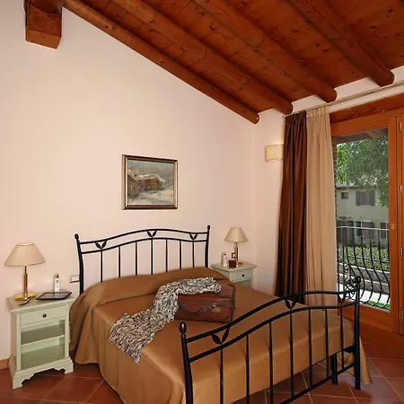 Borgo Mondragon Lejlighedshotel 3*