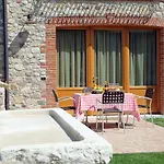 Borgo Mondragon 3*