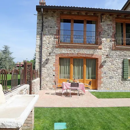 Appart hôtel Borgo Mondragon