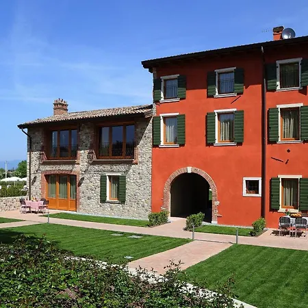Appart hôtel Borgo Mondragon