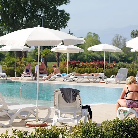 Appart hôtel Borgo Mondragon 4*