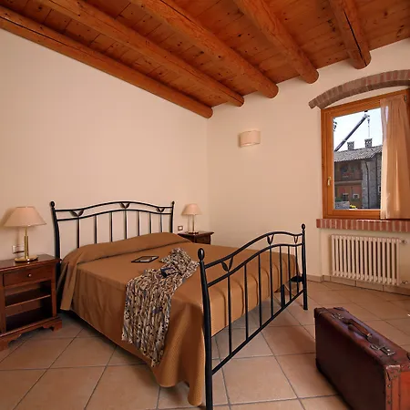 Borgo Mondragon Appart hôtel