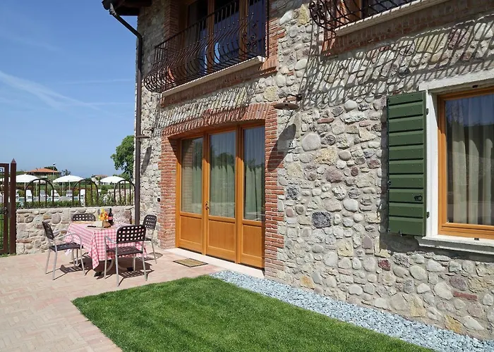 Borgo Mondragon 3* Lazise