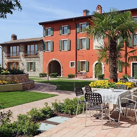 Borgo Mondragon