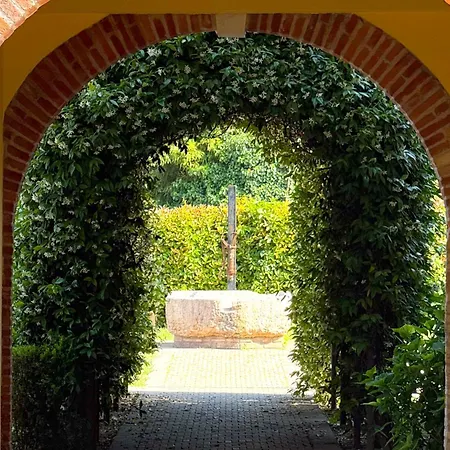 Borgo Mondragon 3* Lazise