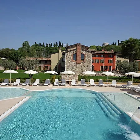 Appart hôtel Borgo Mondragon