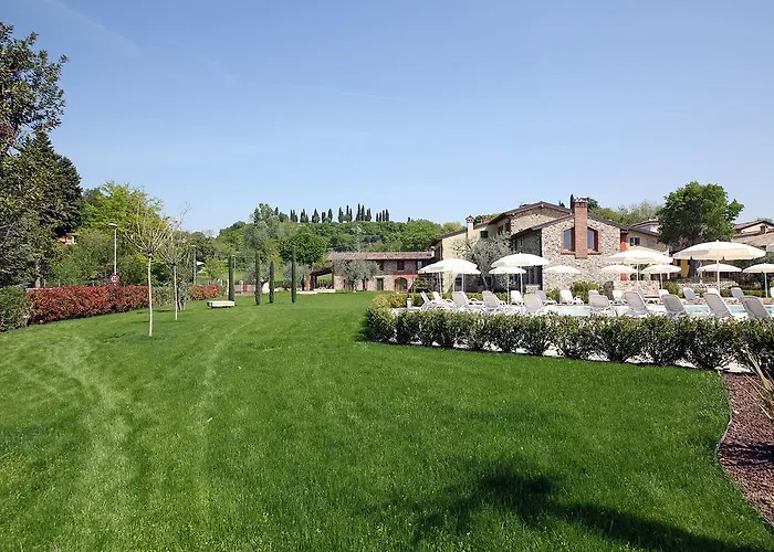 Hotel apartamentowy Borgo Mondragon