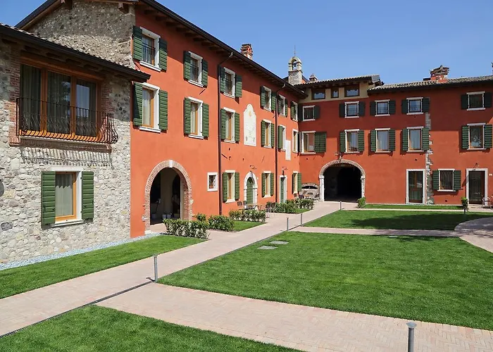 Hotel apartamentowy Borgo Mondragon Lazise
