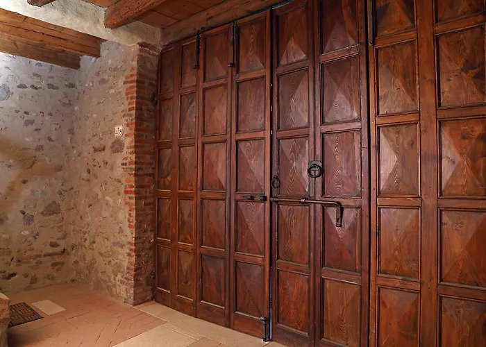 Borgo Mondragon