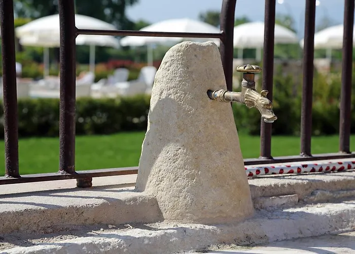 Hotel apartamentowy Borgo Mondragon Lazise