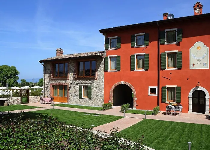 Hotel apartamentowy Borgo Mondragon