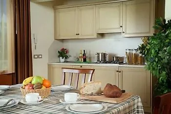 Borgo Mondragon Hotel apartamentowy Lazise