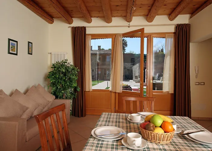 Borgo Mondragon Hotel apartamentowy Lazise