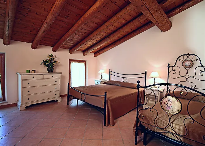 Borgo Mondragon Hotel apartamentowy 3*