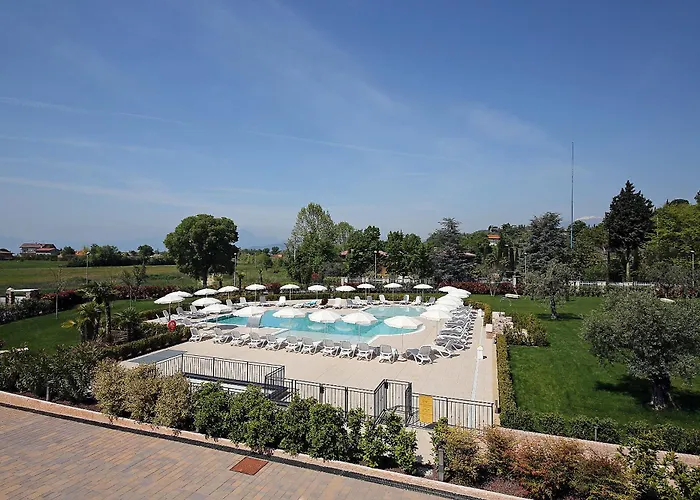 Borgo Mondragon Hotel apartamentowy