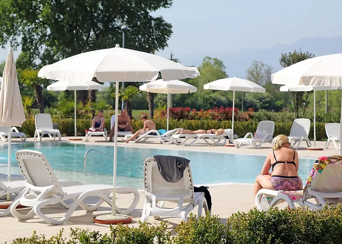 Lägenhetshotell Borgo Mondragon 3*